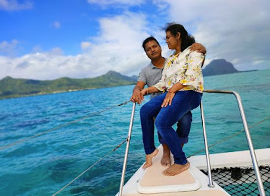 mauritius/tamarin/attraction/black-river-catamaran-point
