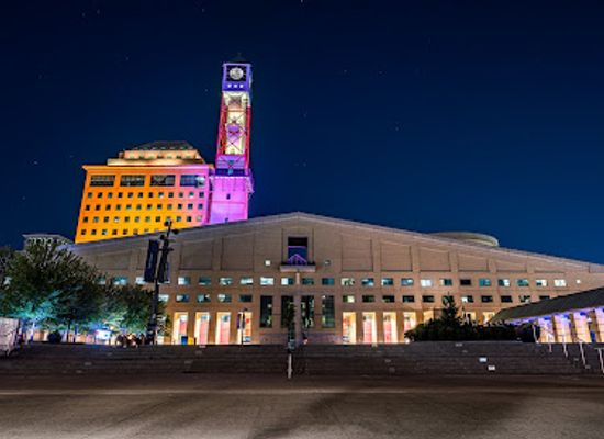canada/central-canada/attraction/mississauga-celebration-square