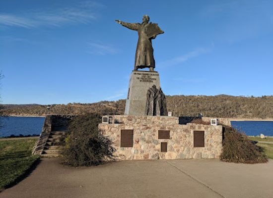 australia/mount-kosciuszko/attraction/sir-paul-edmund-strzelecki-monument