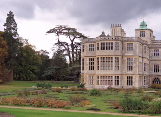 united-kingdom/cambridge/attraction/audley-end-house-and-gardens