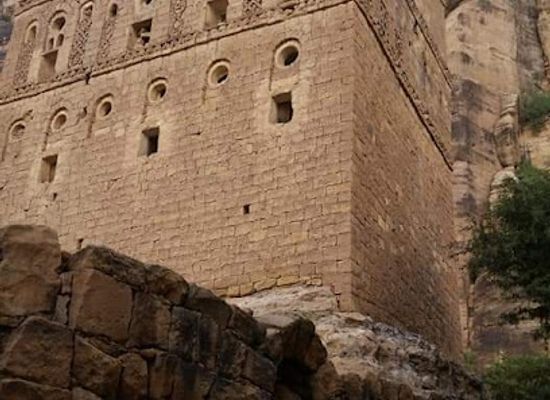yemen/hababah-village/attraction/hisn-wa-tar-al-tarikhi