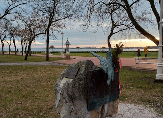 serbia/backa/attraction/memorial-to-freedom