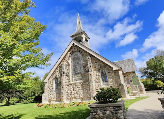 michigan/mackinac-island/attraction/little-stone-church
