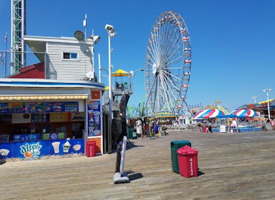 new-jersey/seaside-heights/attraction/breakwater-beach-waterpark-at-casino-pier