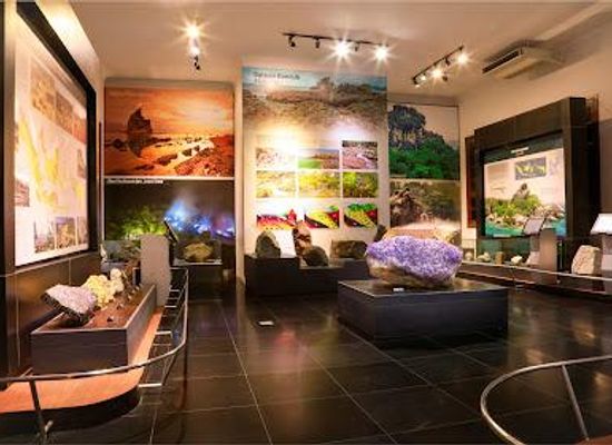 indonesia/bandung/attraction/museum-geologi