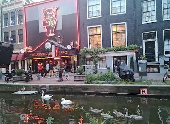 netherlands/amsterdam/attraction/casa-rosso