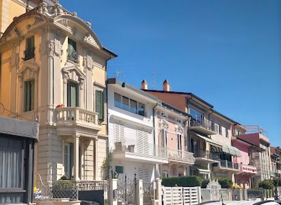 italy/versilia/attraction/villino-il-guscio