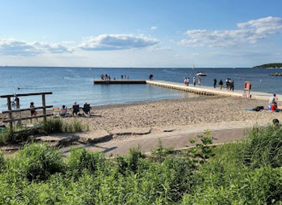 wisconsin/door-county/attraction/sister-bay-beach