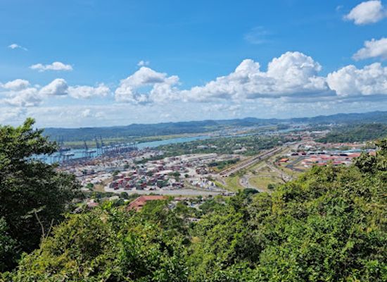 panama/colon/attraction/cerro-ancon-reserve