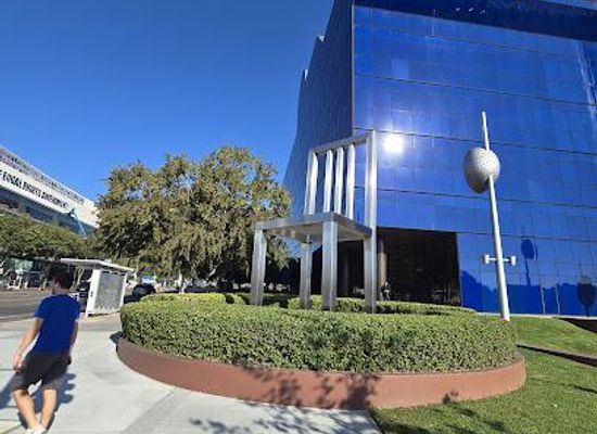 california/westside/attraction/pacific-design-center