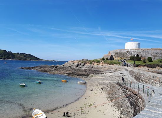 guernsey/fermain-bay/attraction/the-little-chapel