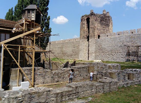 serbia/smederevo/attraction/karadordev-dud
