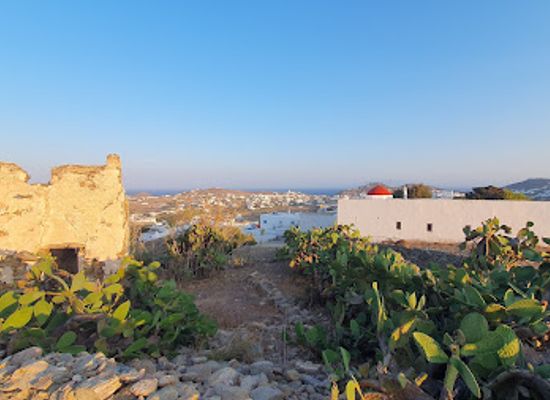greece/mykonos/agios-ioannis/attraction/ruinas-medievales-e-iglesia