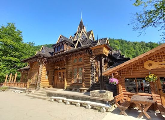 ukraine/yaremche/attraction/gift-market