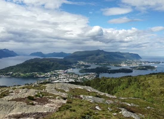 norway/alesund/attraction/hogkubben