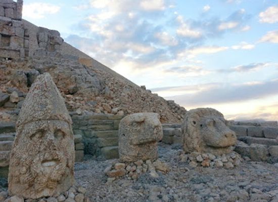 turkiye/mount-nemrut/attraction/nemrut-dagi-milli-parki