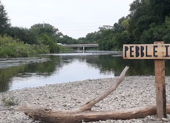 illinois/naperville/attraction/pebble-isle