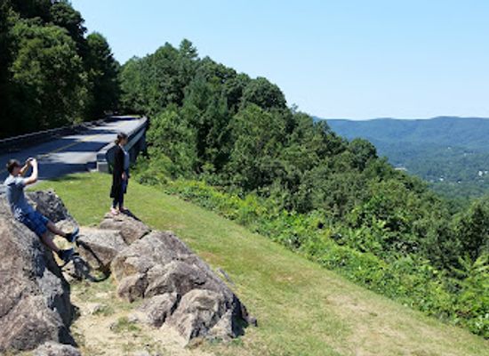 virginia/blue-ridge-parkway/attraction/roanoke-valley-overlook