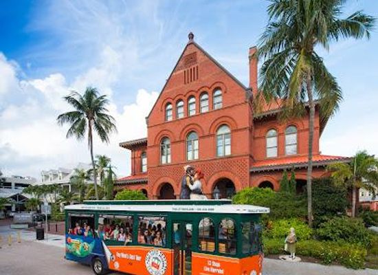 florida/key-west/attraction/old-town-trolley-tours-key-west