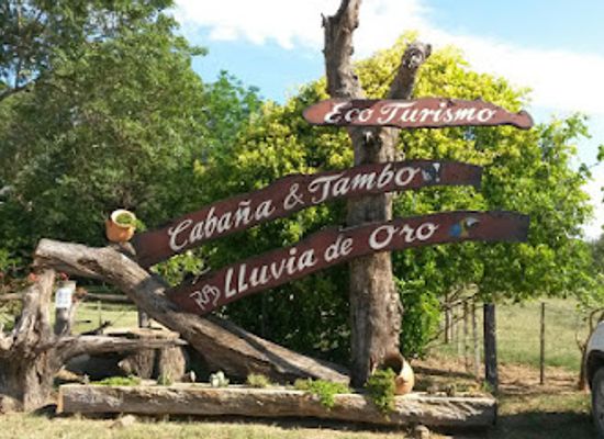paraguay/chaco-austral/attraction/lluvia-de-oro-ecoturismo-cabana-y-tambo