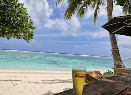 cook-islands/avarua/attraction/shipwreck-hut-bar-restaurant-accomodation