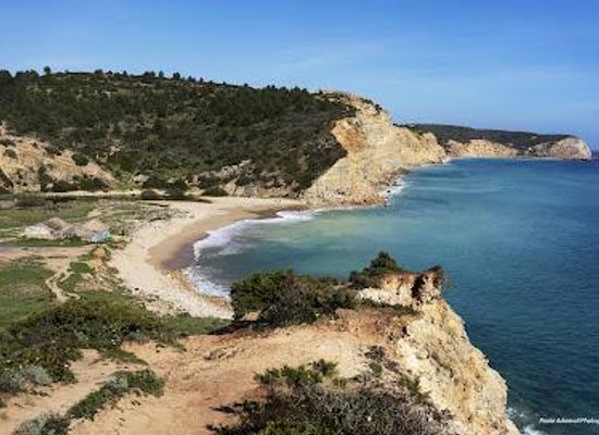 portugal/costa-vicentina/attraction/praia-da-boca-do-rio