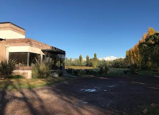 argentina/mendoza/attraction/bodega-bressia