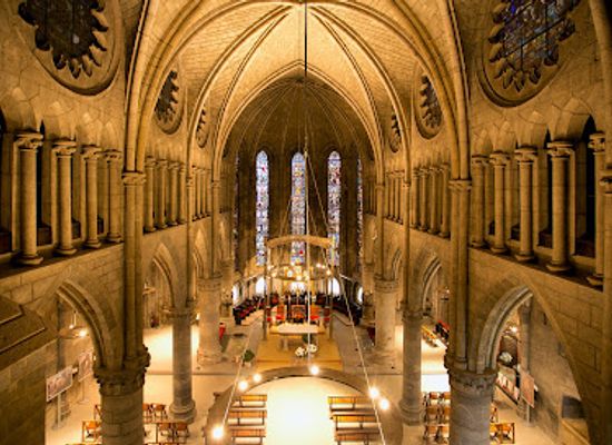 spain/navarre/attraction/real-colegiata-de-santa-maria-de-roncesvalles