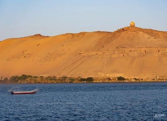 egypt/aswan/attraction/dome-of-abu-al-hawa
