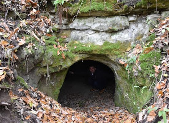 slovakia/novohrad/attraction/tatarske-pivnice