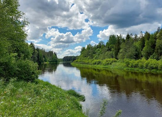 latvia/latgale-upland/attraction/licu-langu-klintis