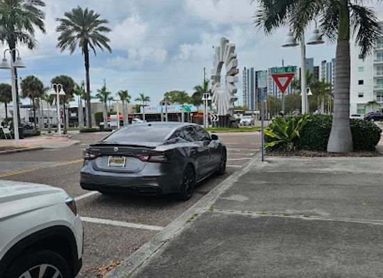 florida/st-petersburg/attraction/roundabout-sun-art