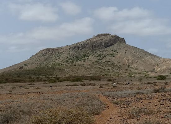 cabo-verde/praia-de-chaves/attraction/monte-santo-antonio