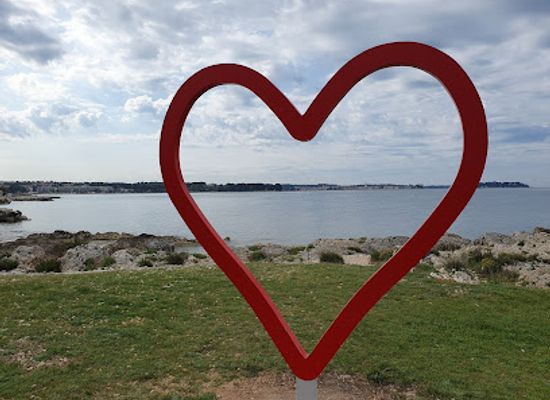 croatia/porec/attraction/heart-materada