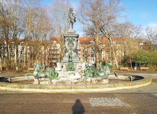 germany/nuremberg/attraction/neptune-fountain