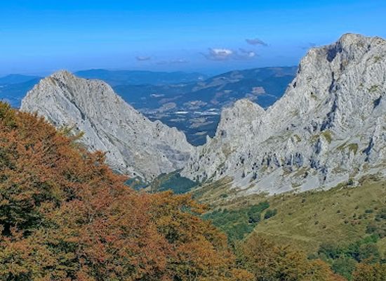 spain/basque-country/attraction/urkiola-parke-naturala