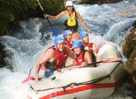 croatia/dalmatia/attraction/rafting-pirate-omis