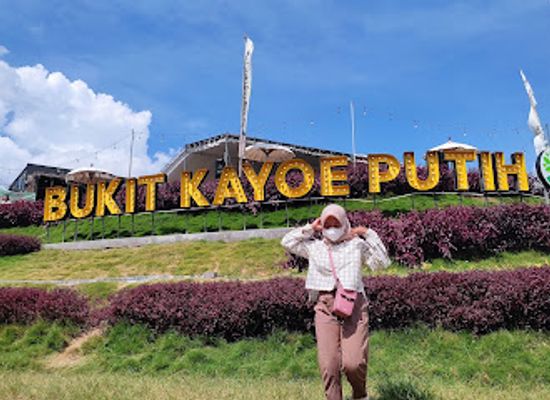 indonesia/east-java/attraction/wisata-bukit-kayoe-putih