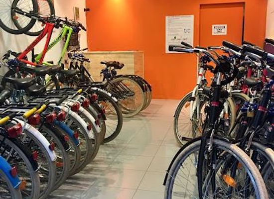 spain/barcelona/attraction/rent-a-bike-luggage-storage
