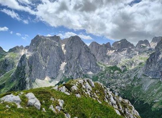 montenegro/podgorica/attraction/valusnica