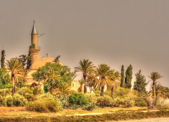 cyprus/larnaca-district/attraction/landmark-of-hala-sultan-tekkesi