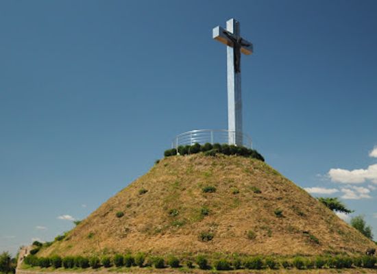poland/podlachia/attraction/kopiec-pamieci-podlasia