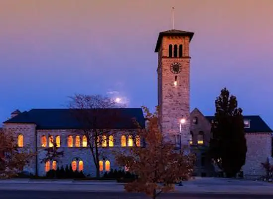 new-york/thousand-islands/attraction/queen-s-university