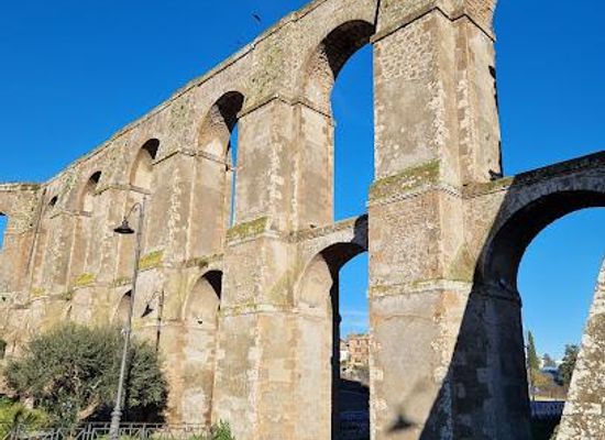 italy/lazio/attraction/acquedotto-in-stile-romano