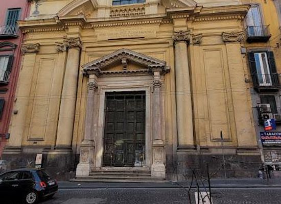 italy/naples/attraction/basilica-dello-spirito-santo