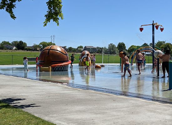 washington/richland/attraction/badger-mountain-splash-pad