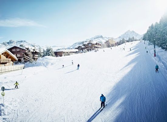 france/courchevel/attraction/point-d-accueil-courchevel-1850