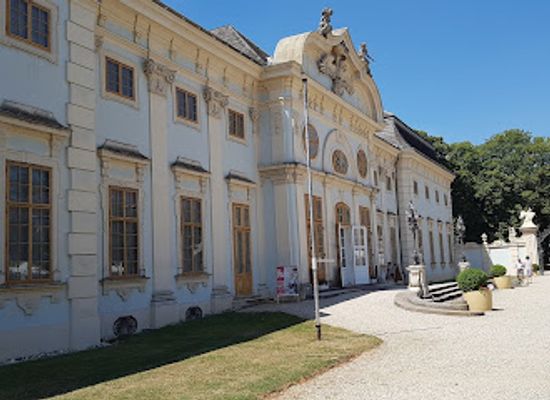austria/neusiedler-see/attraction/schloss-halbturn