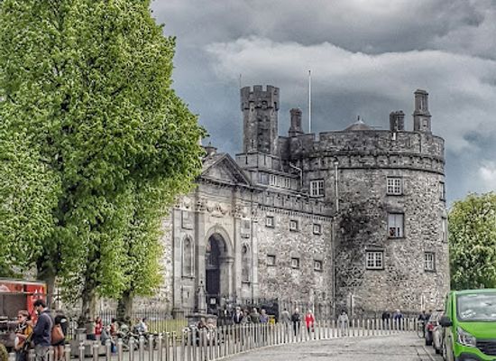 ireland/county-kilkenny/attraction/the-parade-tower-wing