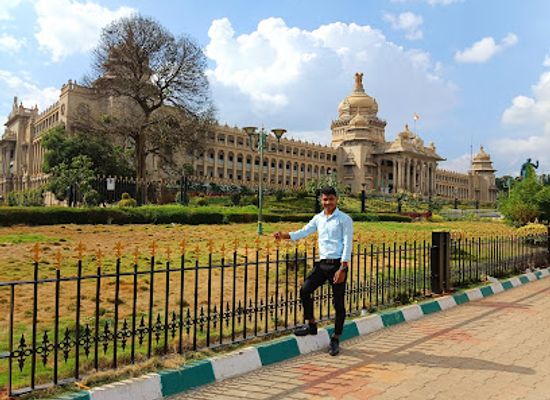 india/bengaluru/attraction/band-stand-cubbon-park